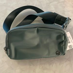 Lululemon Belt Bag Teal